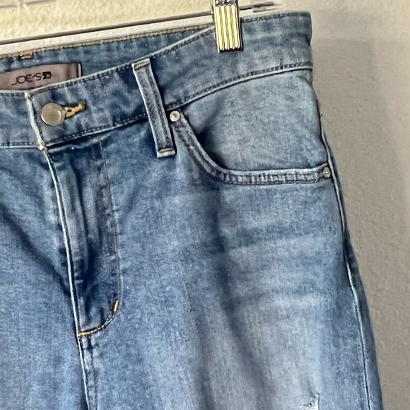 Joe's Jeans High Rise Boyfriend Blue Ripped Torn Relaxed Denim Raw Hem Size 28 - Picture 5 of 11
